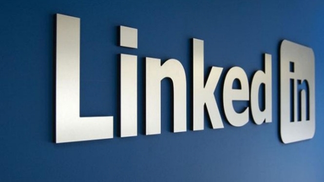 Obraz artykułu: LinkedIn zmienia dolną gr…