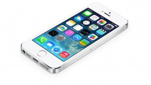 Así luce iOS 8 en lo que parece un iPhone 6 (con Healthbook, CarPlay y iTunes Radio)