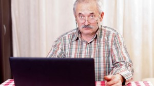 12 expresiones informáticas que tus padres no entienden, y lo que creen que son