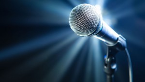 Las 8 mejores apps para montar tu karaoke en casa o dónde tu quieras