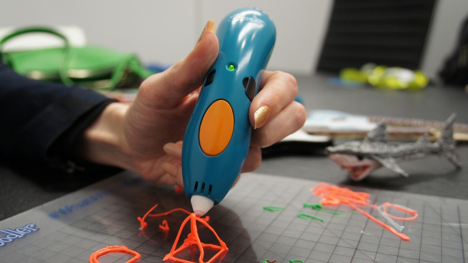 Este boli te permite dibujar en 3D: crearás aquello que está en tu