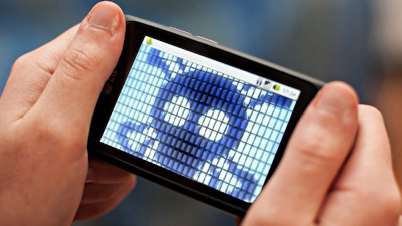 Google detecta un virus que espía y extrae datos de WhatsApp, Facebook…