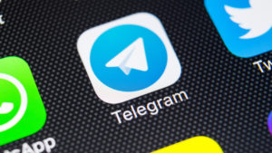 Los mejores bots de Telegram (y que no tiene WhatsApp)