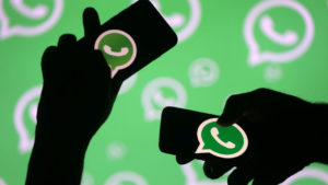 WhatsApp recopila los datos de pago de sus usuarios y se los envía a Facebook