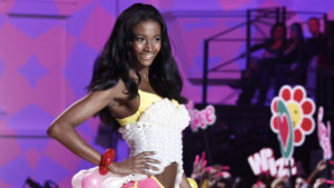 ¿Modelo y programadora? La respuesta épica de este ángel de Victoria’s Secret a sus trolls