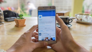 Twitter permite volver al timeline cronológico para los usuarios de Android
