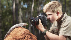 Las fotos del hijo de 14 años del “cazador de cocodrilos” son mejores que las que tú harás en toda tu vida