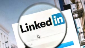 Ten cuidado con las ofertas de trabajo en los mensajes de Linkedin, igual son malware