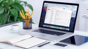 Trucos y extensiones para limpiar tu bandeja de entrada en Gmail, Outlook, Yahoo…