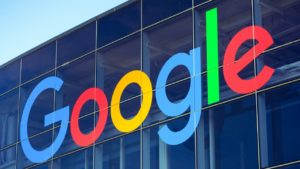 Google recibe una multa por recopilar datos de menores