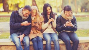 WhatsApp: 5 apps gratis para cambiar tu fondo