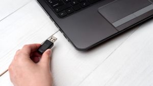 Cómo grabar una imagen ISO en un pendrive USB