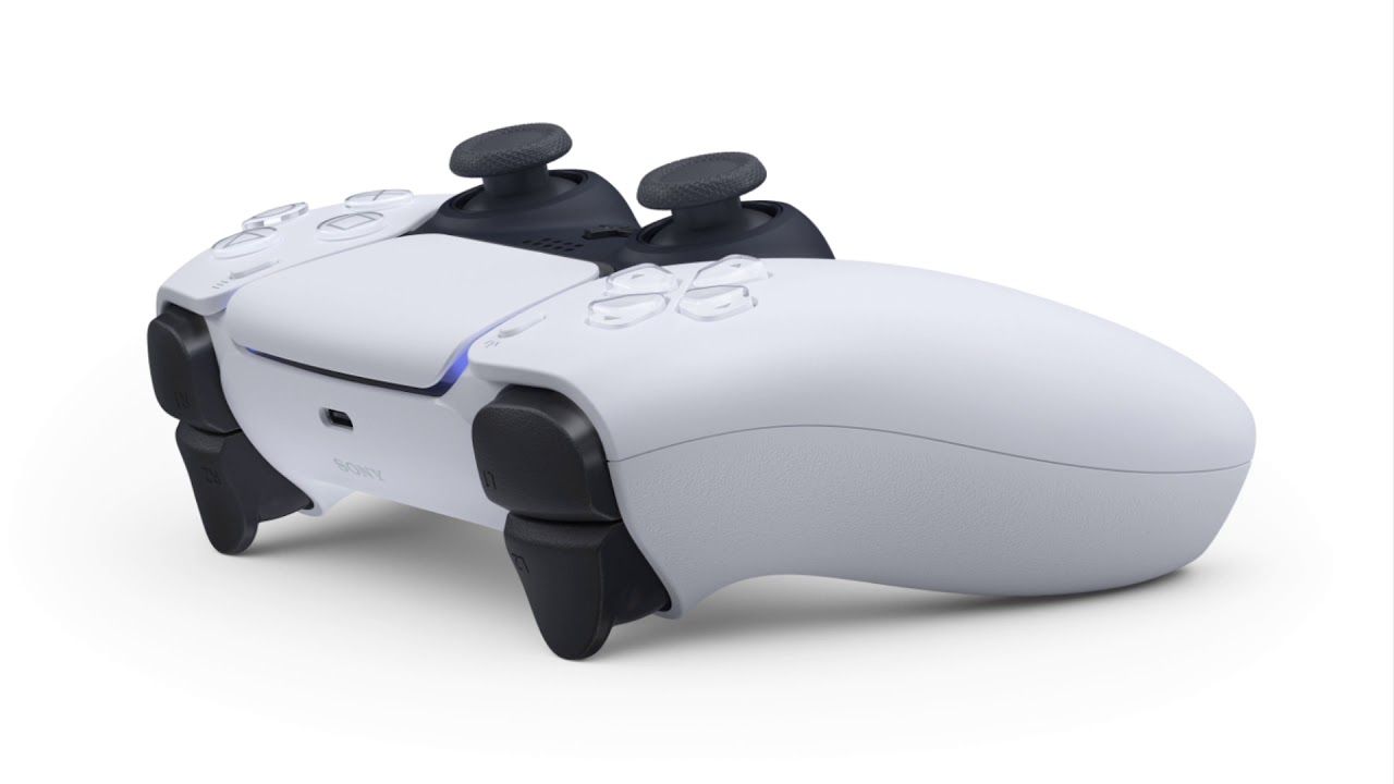 Este streamer rediseña el mando DualSense de PS5 y lo mejora x1000