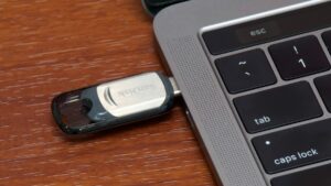 uTorrent: Solución al error “El volumen anterior no está montado”