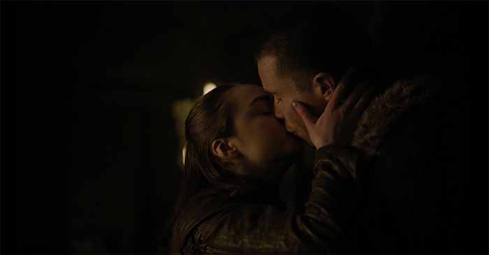 Arya kisses Gendry