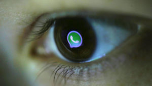 WhatsApp: come nascondere le chat da occhi indiscreti